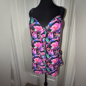 NWT Women’s Heat swim top size XL Floral Print Sleeveless Top
